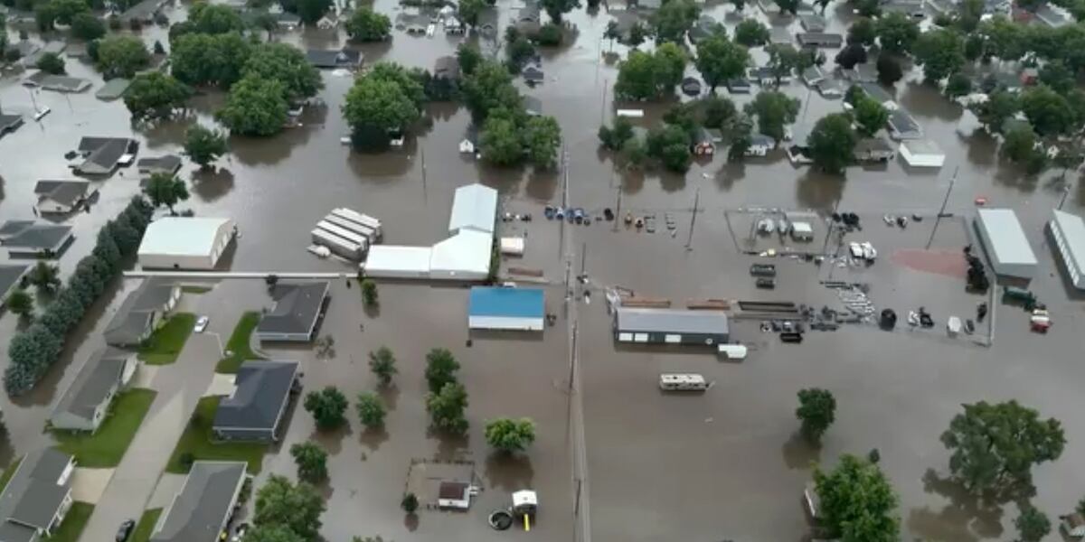 Extreme Heat and Flooding Plague the U.S.: A Dire Weather Outlook