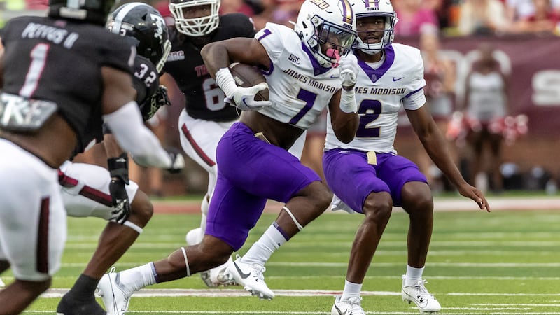 The Dukes came in at No. 25 in both the AP Top 25 and US LBM Coaches Poll. (AP Photo/Vasha Hunt)