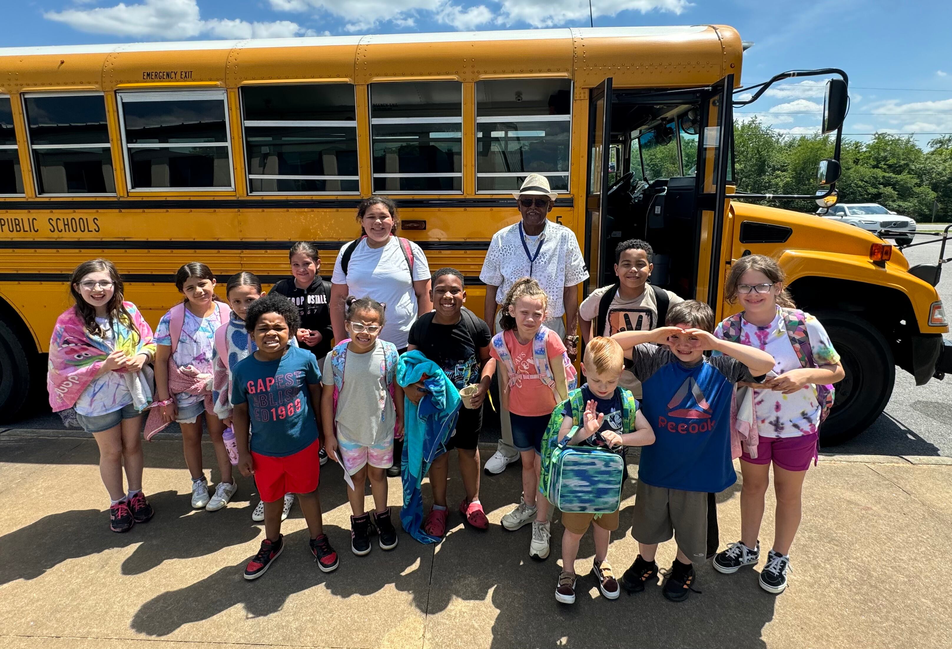 90-year-old school bus driver retires after 50 years of service - Vimarsana News